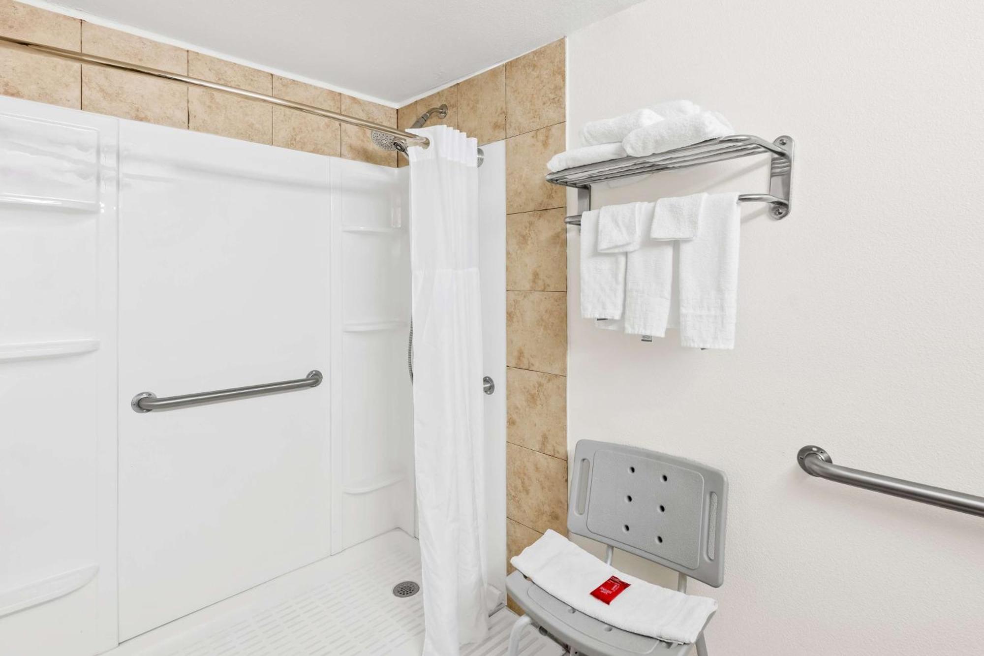Surestay Plus Hotel By Best Western Lubbock Medical Center Экстерьер фото
