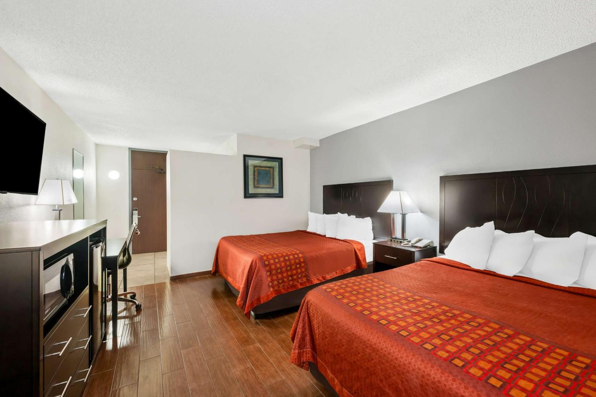 Surestay Plus Hotel By Best Western Lubbock Medical Center Экстерьер фото