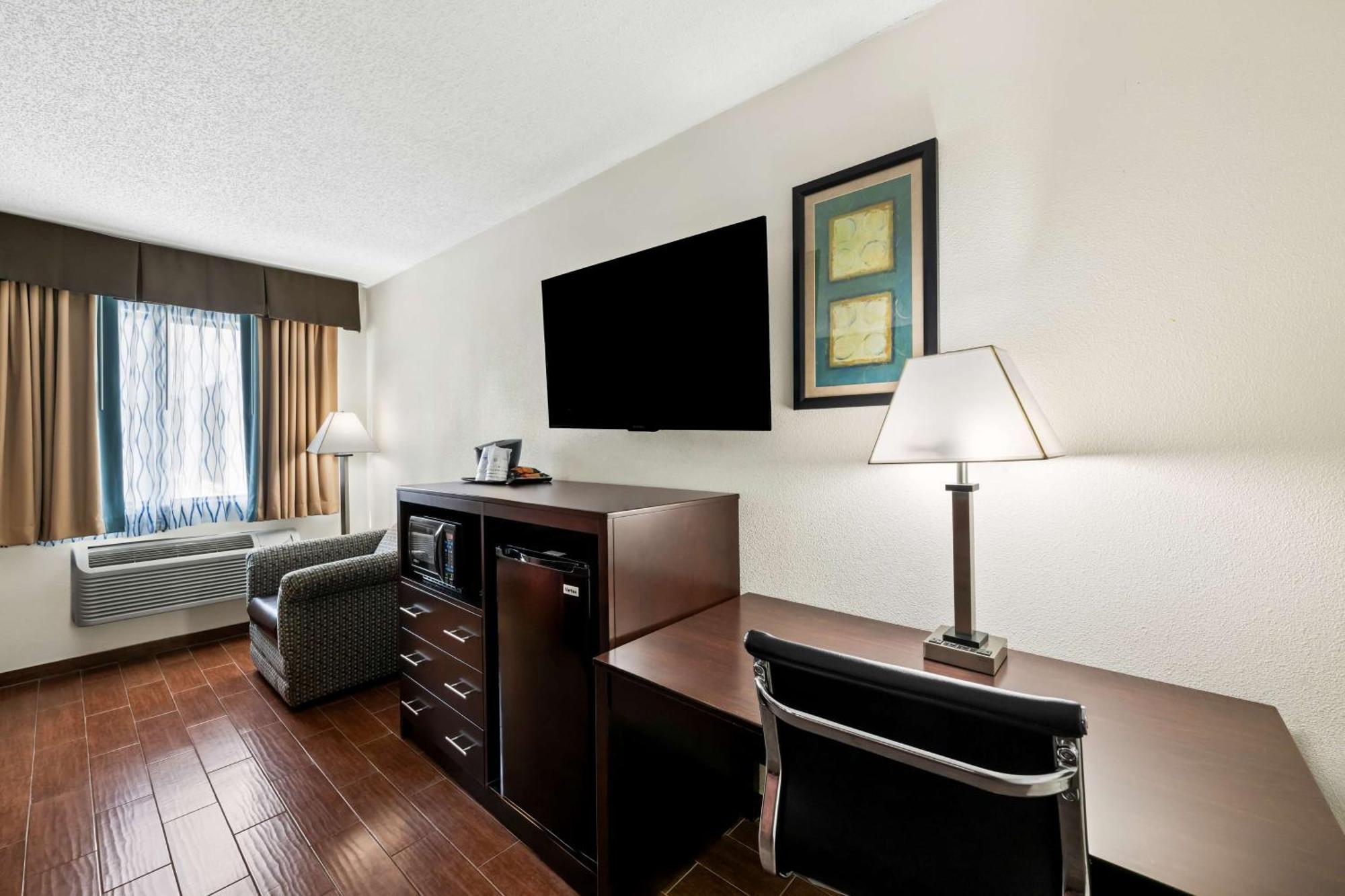 Surestay Plus Hotel By Best Western Lubbock Medical Center Экстерьер фото