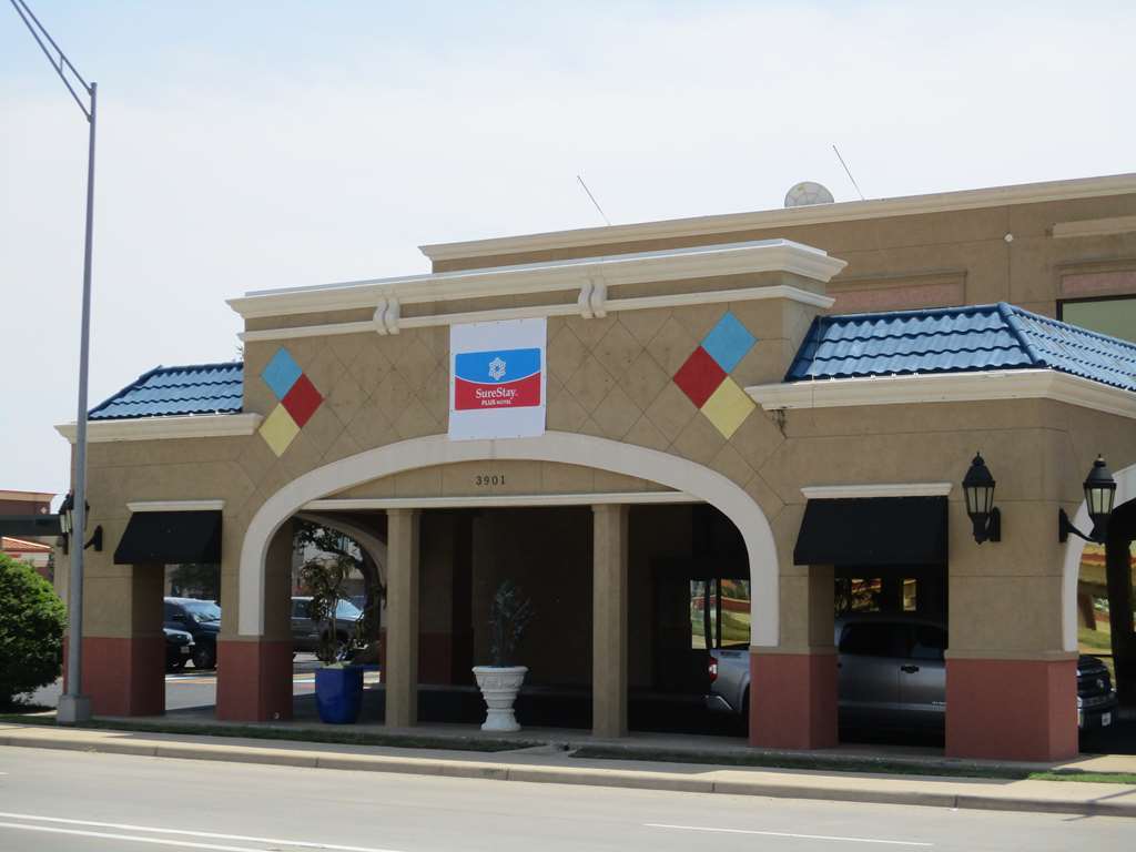Surestay Plus Hotel By Best Western Lubbock Medical Center Экстерьер фото