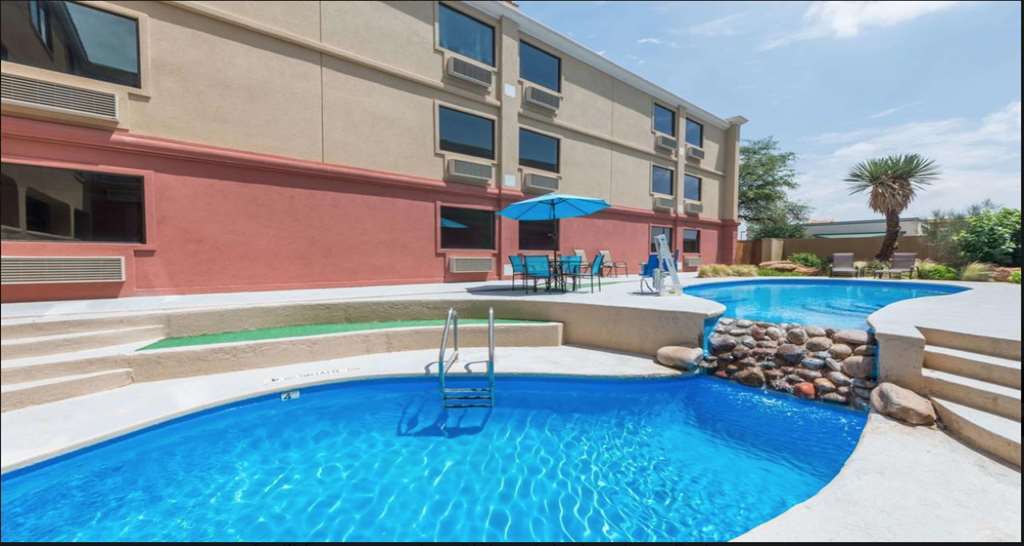 Surestay Plus Hotel By Best Western Lubbock Medical Center Удобства фото