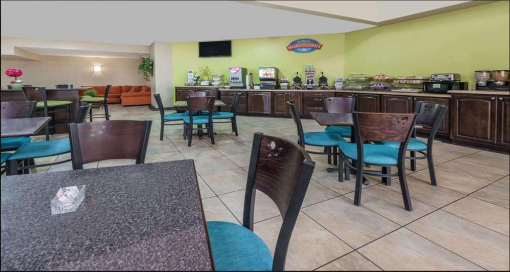 Surestay Plus Hotel By Best Western Lubbock Medical Center Ресторан фото