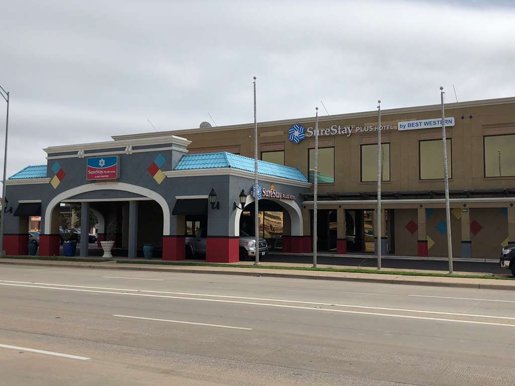 Surestay Plus Hotel By Best Western Lubbock Medical Center Экстерьер фото